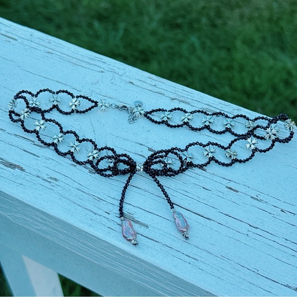 HWN1 Handmade Black Spinel Braided Choker Necklace with Freshwater Keshi Pearl - Picture 9 of 9